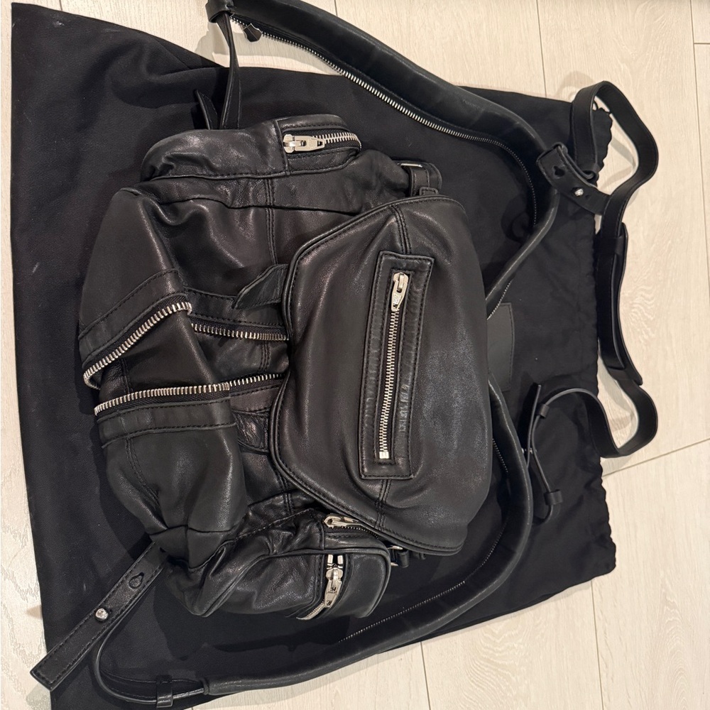 Stylish Black Leather Men's Bag